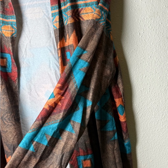 Colorful Geometric Patterned Cardigan - Picture 5 of 6